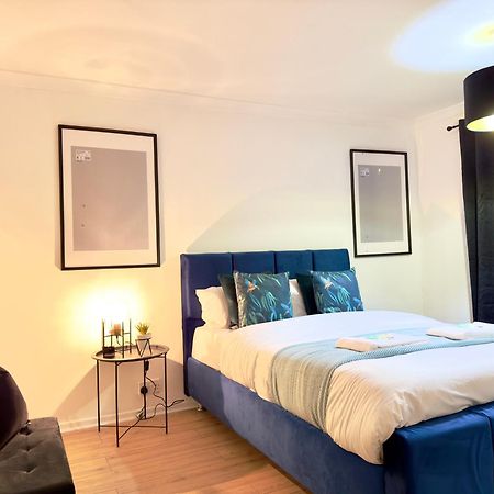 Rnm - Business Professionals Ready, Cost Effective For Large Stays! 3 Bedroom Lounge, Private Access & Entire Place, Kitchen & Washroom With Amenities, Smart Tv, Easy Access, Fast Wifi, Large Driveway, Great Transport Links, Near Worcester Hospital A 우스터 외부 사진