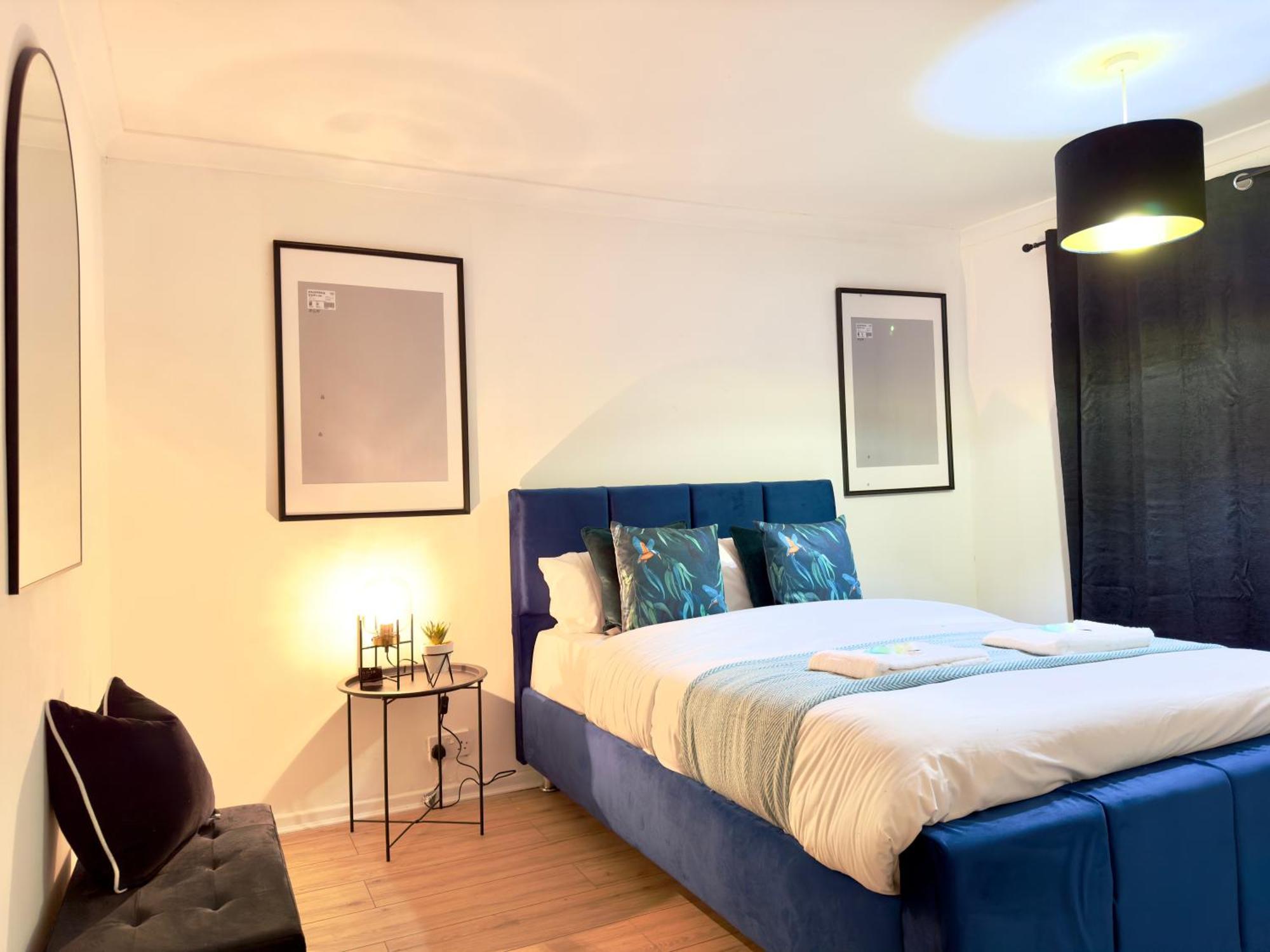 Rnm - Business Professionals Ready, Cost Effective For Large Stays! 3 Bedroom Lounge, Private Access & Entire Place, Kitchen & Washroom With Amenities, Smart Tv, Easy Access, Fast Wifi, Large Driveway, Great Transport Links, Near Worcester Hospital A 우스터 외부 사진
