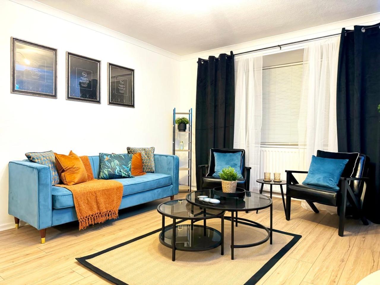 Rnm - Business Professionals Ready, Cost Effective For Large Stays! 3 Bedroom Lounge, Private Access & Entire Place, Kitchen & Washroom With Amenities, Smart Tv, Easy Access, Fast Wifi, Large Driveway, Great Transport Links, Near Worcester Hospital A 우스터 외부 사진